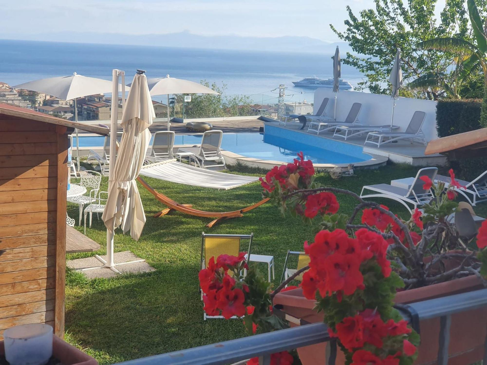 Villa Fontana Тропеа Екстер'єр фото