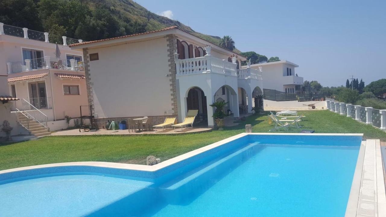 Villa Fontana Тропеа Екстер'єр фото